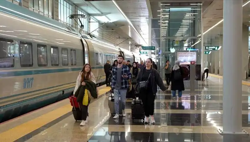Yüksek Hızlı Tren Seferlerinde Yeni Dönem: Ek Seferler Başlıyor!