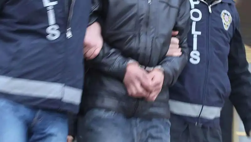Konya’da Büyük Dolandırıcılık Ağı Ortaya Çıkarıldı: 13 Gözaltı ve Tutuklama