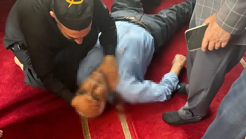 Camide Namaz Kılarken Bıçaklanan Vatandaşın Sağlığına Dair Son Gelişmeler