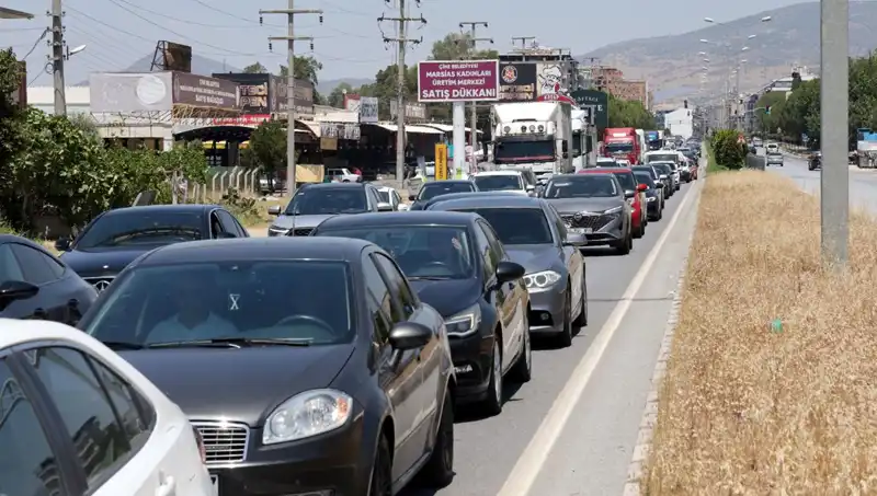 Aydın-Muğla Yolunda 60 Kilometrelik Araç Kuyruğu: Nedenleri ve Çözüm Önerileri