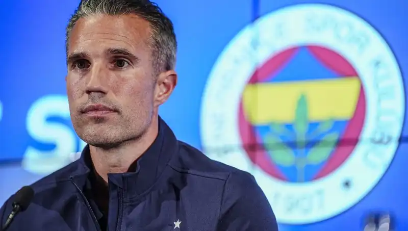 Robin van Persie, Fenerbahçe ile Çeyrek Finale Geçiş Şansını Değerlendirdi