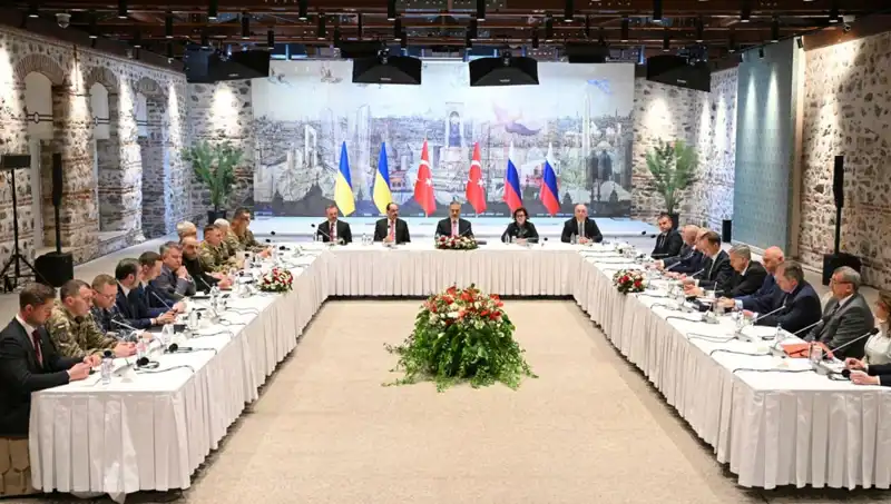 İstanbul'da Barış Zirvesi: Rus Heyeti Türkiye'ye Gelerek Diplomatik Kapıları Araladı