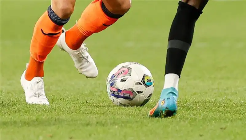 Papa'nın Vefatı Nedeniyle Yerel Maçlar Ertelendi: Spor Dünyası Şokta