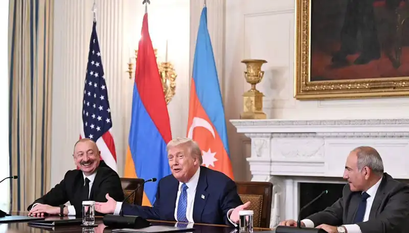 Aliyev’den Ermenistan’a Anayasa Çağrısı: Zaman Kaybetmenin Bedeli Ağıt Olabilir