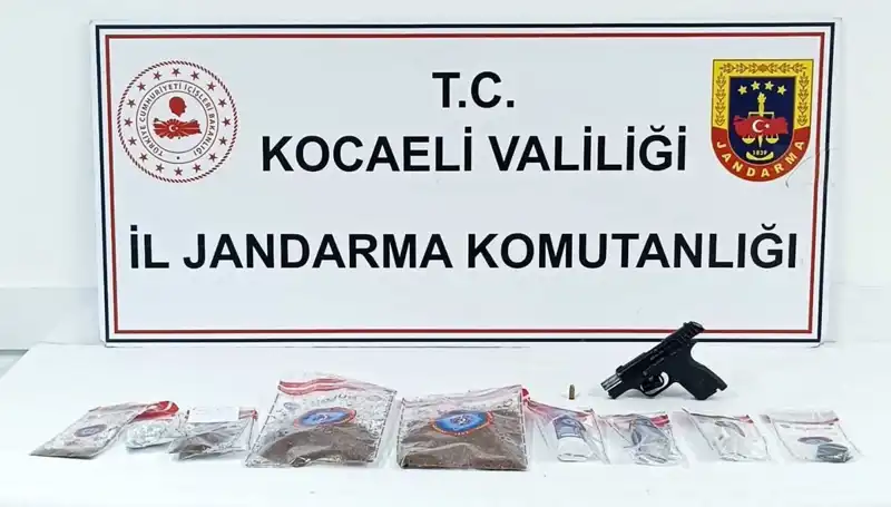 Kocaeli'de Uyuşturucu Operasyonu: 10 Gözaltı ve Yüzlerce Kilogram Uyuşturucu Ele Geçirildi