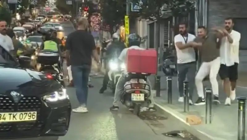 Nişantaşı'nda Yol Verme Kavgası: Sopalı Saldırı ve Sonrası