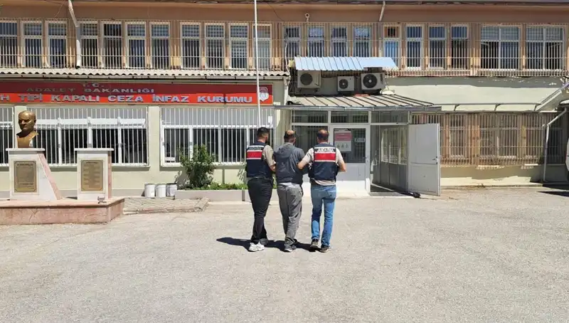 Kırmızı Bültenle Aranan Suçlu Eskişehir'de Yakalandı: Detaylar Ortaya Çıktı