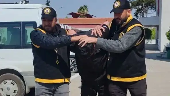 Sokakta İşlenen Üçlü Cinayetin Ardındaki Karanlık Sebep Ortaya Çıktı