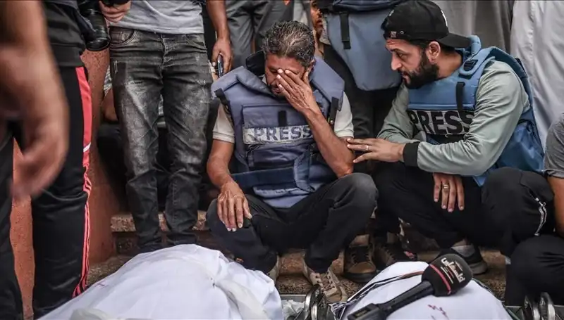 Gazze'deki Gazeteciler Soykırım Eylemlerini Belgeliyor: Uluslararası Tepkiler Artıyor