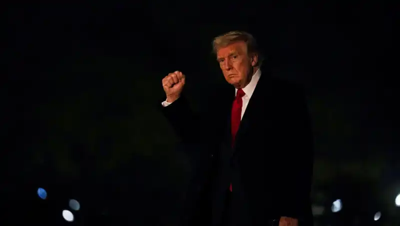 Ticaret Savaşları Geri Tepiyor: Trump'a Olan Destek Neden Azalıyor?