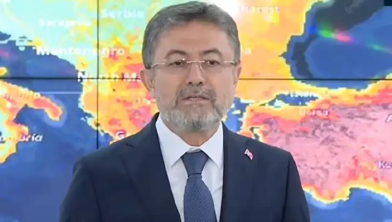 Orman Yangınlarıyla Mücadelede Son Durum: Bakan Yumaklı'dan Açıklama Geldi