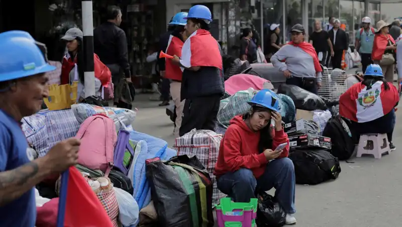 Peru'daki Madencilerin Sokaklarda Yükselen Mücadelesi: Neden Bu Kadar Önemli?
