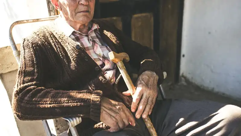 100 Yaşındaki Bireylerde Depresyon Sorunu: Yalnızlık ve İlgi Eksikliği Tehlikesi
