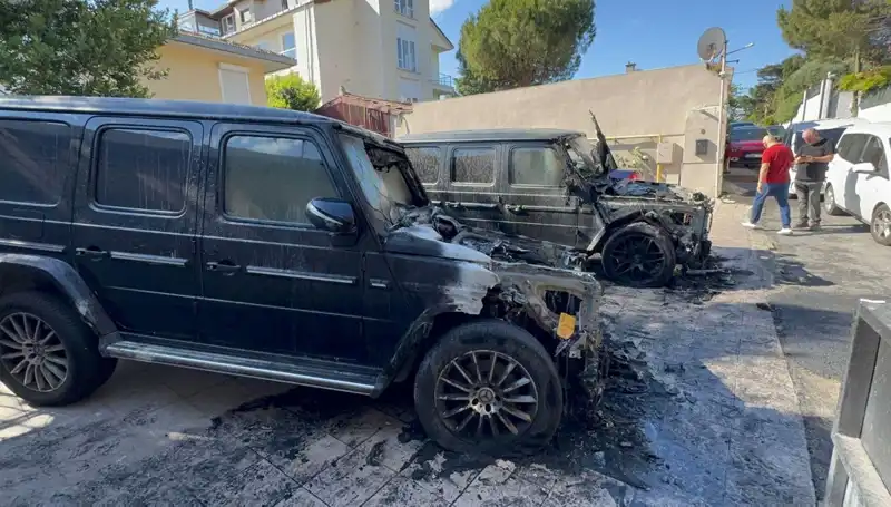 İş İnsanları 30 Milyon Liralık Ciplerini Benzinle Yakarak İsyan Duyurdu!