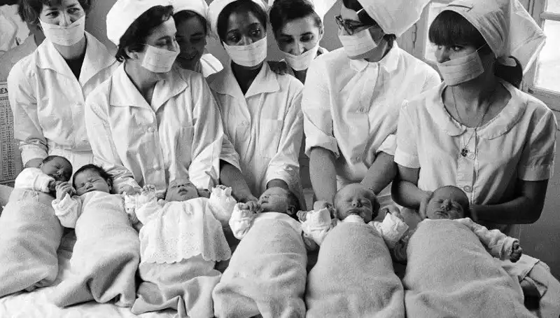 70 Yıl Önce Hastanede Karışan İki Kardeş, DNA Testi ile Buluştular!