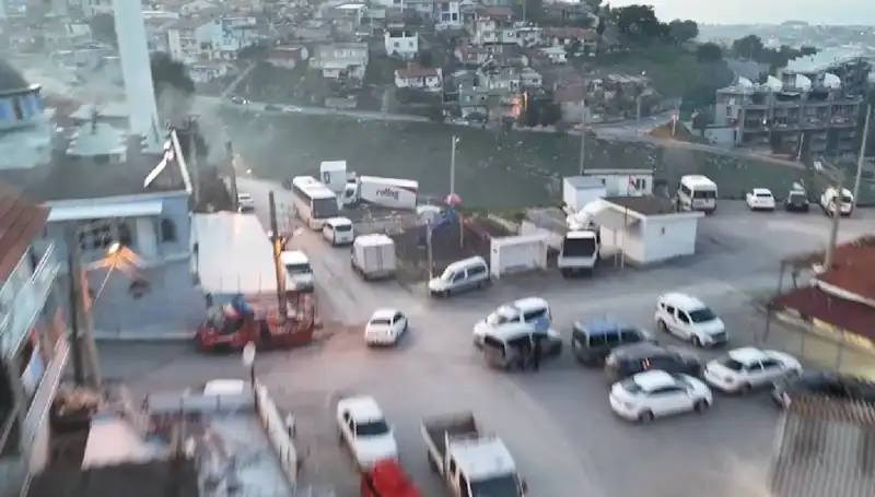 İzmir'de Tarihi Nitelikte Operasyon: 99 Adet Gözaltı Yapıldı