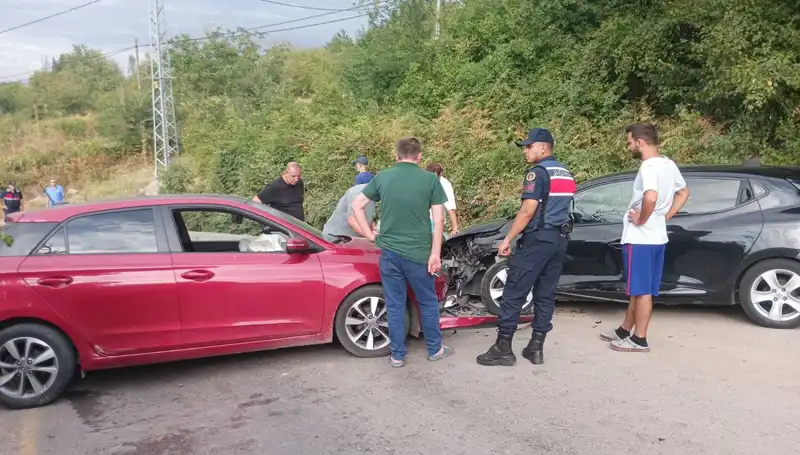 Karamürsel’de Trafik Kazası: Dört Yaralı, Olayın Sebepleri Ne?
